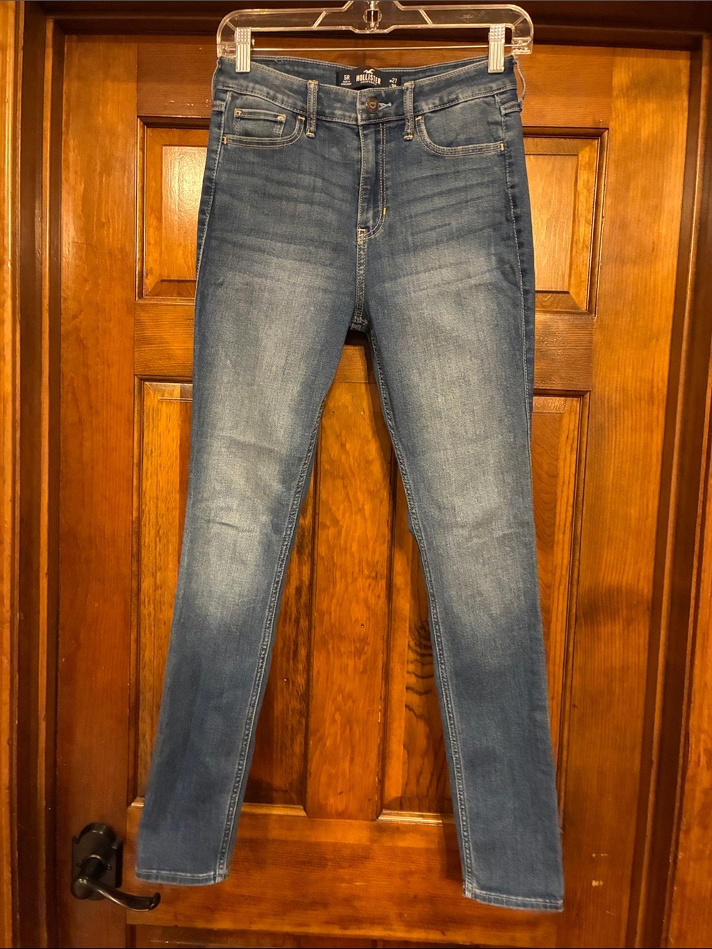 Size 5 (27x30) Hollister High-Rise Super Skinny Medium Wash Jeans